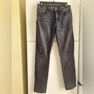 Lightly distressed black slim jeans 29 X 30